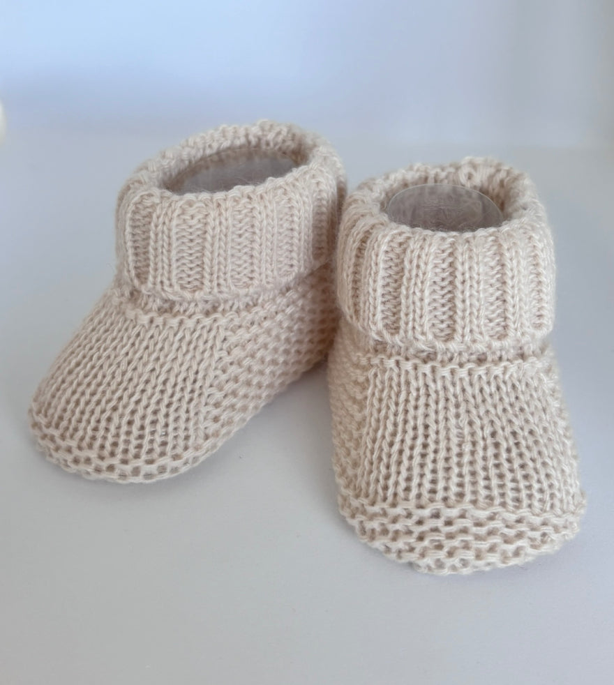 Zweifarbige Stiefeletten